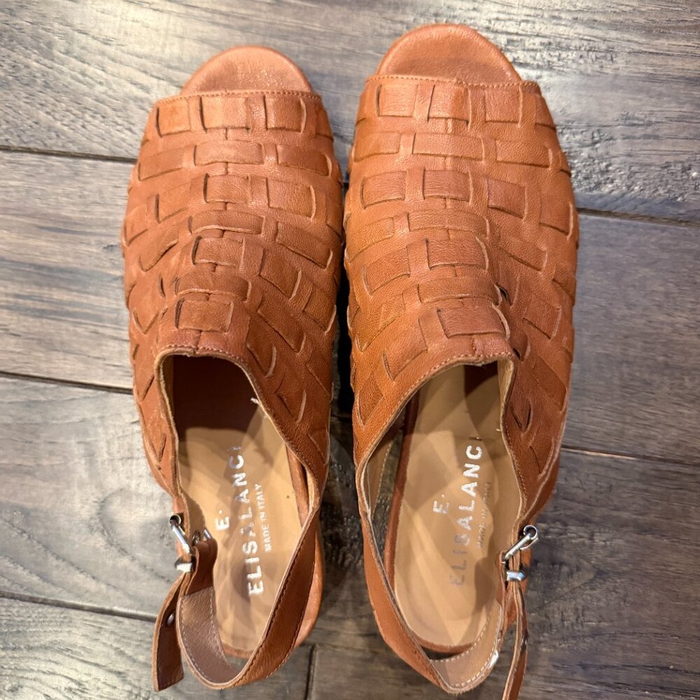 E. Elisa Lanci sandal, Size 39